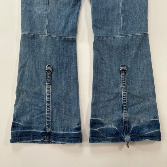 Candies Womens Jeans / Capris Light Wash Flare Hip Embellished Detailed 30x26 - Picture 7 of 8